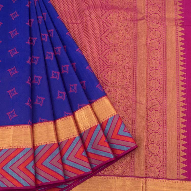 Pure Silk Jacquard Kanjivaram Saree with Floral and Horse Motifs 