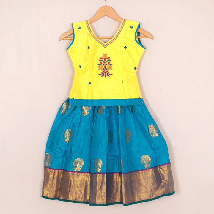 6 to 10 Yrs Size Pure Silk Kanchipuram Pattu Pavadai 10053085