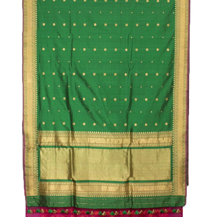 Handloom Banarasi Kadhwa Katan Silk Saree 10050347